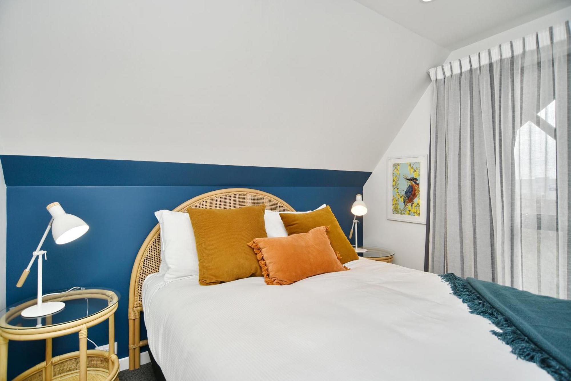 Latimer Loft - Christchurch Holiday Homes Buitenkant foto