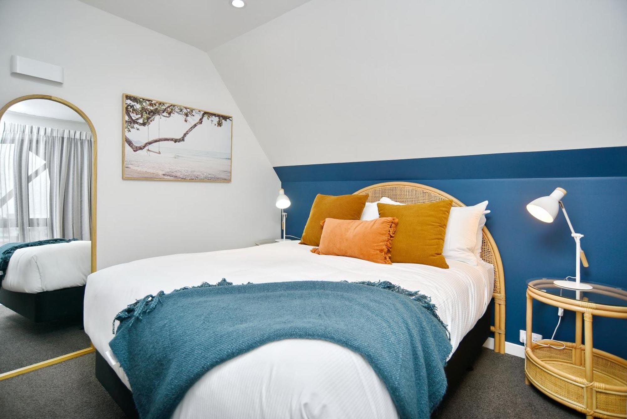 Latimer Loft - Christchurch Holiday Homes Buitenkant foto